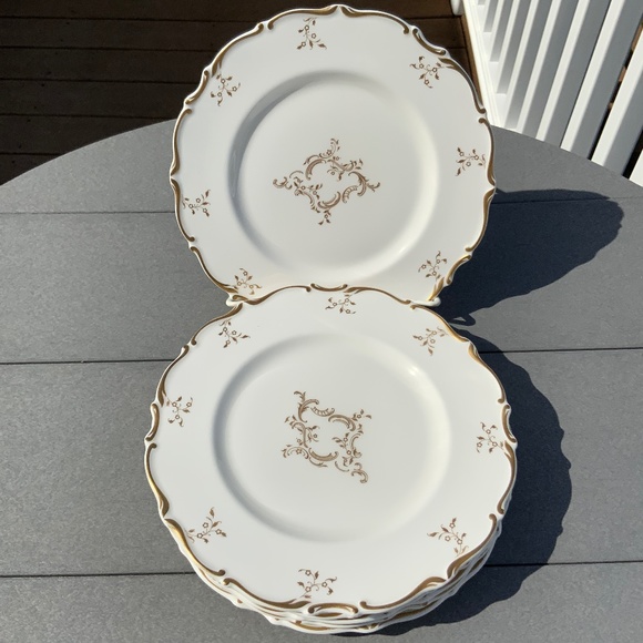 Vintage SET OF 6 Royal Doulton Monteigne 8 Inch Luncheon Plates - EXCEPTIONAL! - Picture 2 of 4